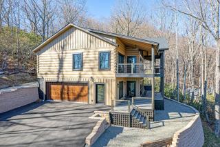 Luxury Log Cabin with lake view - Black Mountain - 8