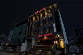 Townhouse West Near Udyog Nagar Metro Station - Neu-Delhi - 0