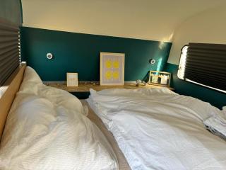 Wohnwagen auf Tierschutz Landhof inmitten der Natur -  - 4