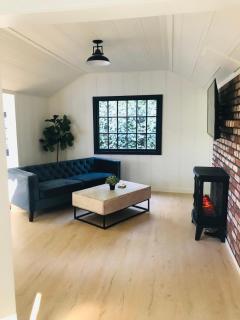 2 Queen Beds, Dog Friendly, Fenced in Yard - Glen Ellen - 0