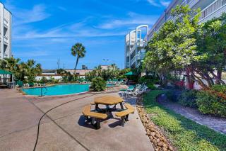 Beachside Escape - 6