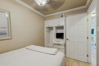 Beachside Escape - 1