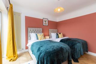 Stunning 5 Bedroom Bishop Auckland House with 8 Actual Beds - Free Parking - Sleeps 12 - by PureStay - Bishop Auckland - 8