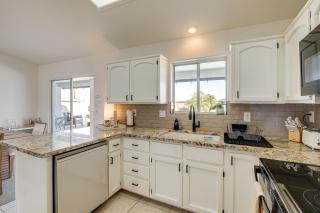 NEW Listing! Havasu Sunscape and Getaway with Views! - Lake Havasu City - 2