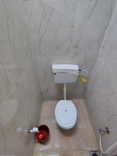 aaram ac dormitory - Ahmedabad - 5