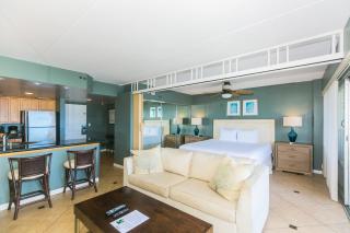 Ilikai Tower 1202 Yacht Harbor View 1BR - Honolulu - 0