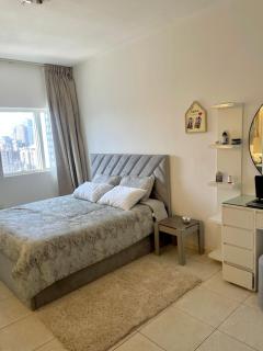 Appartement Confortable Chambre et Salon Spacieux Family Couple - Sharjah - 8