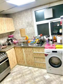 Appartement Confortable Chambre et Salon Spacieux Family Couple - Sharjah - 3