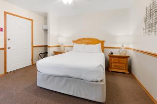 Bay Breeze Resort - 9