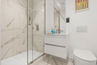 #20 2 Bed 2 Bath Balcony Lux Digbeth Apt - 1