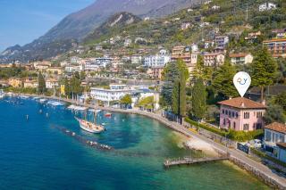 Villa Schlosser Lake Front & Private Pool - 8