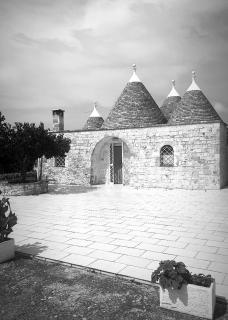 Trulli Mari in Valle d'Itria - 8