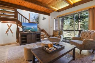 Incline Getaway Lake Tahoe with Private Garage - Incline Village - 6