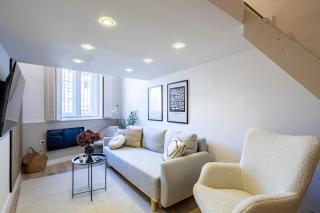Central - Modern - Superb Style - Budapest - 9