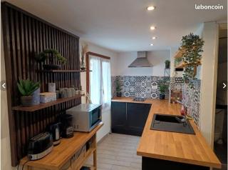 Maison à colombage dans cour privée avec jardin sur les remparts du village - Bergheim - 3