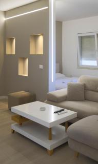 Studio Apartment Lake View - Tirana - 0