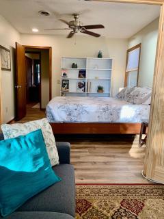 Lakehouse Sunset Beach 3BD,1BA - 6