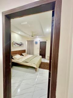 1BR Comfy apartment - Islamabad - 1