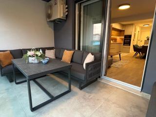 Harmony Luxe Residence Split Private Garage and Terrace - 9