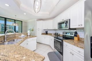Phoenix on the Bay 1310 condo - Orange Beach - 4