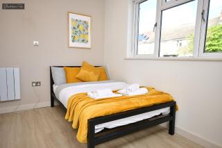 Morden Stratford Room 1 with Shared Bathroom - Londra - 4