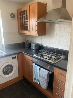 No 4 Cranborne - 2 bed 2 bath - Free Parking - 6