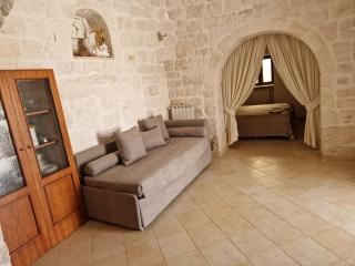 Trulli Mari in Valle d'Itria - 3