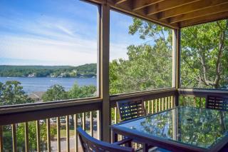 Community Perks Scenic Osage Beach Condo! - Osage Beach - 0