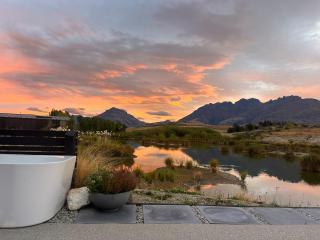 Tranquil Luxury on Willow Pond - Queenstown - 1