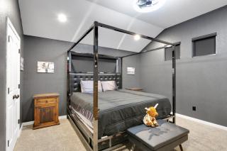 Private Pool and Hot Tub Wild Horse Home! - College Station - 1