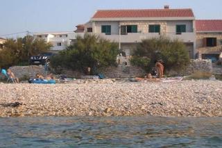 Family friendly apartments with a swimming pool Povlja, Brac - 24248 - Povlja - 9