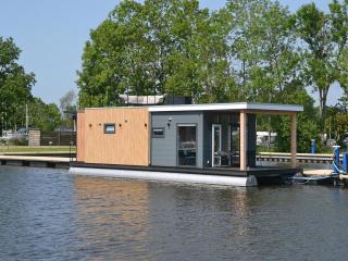 Modern houseboat with view of the Lake - Offingawier - 0