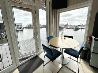 Modern houseboat with view of the Lake - Offingawier - 8
