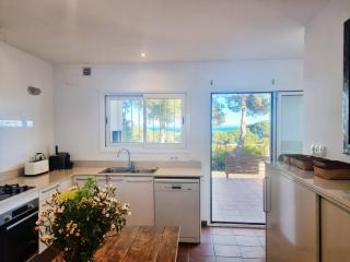 Stylish and tranquil villa for 8 people - L'Escala - 3