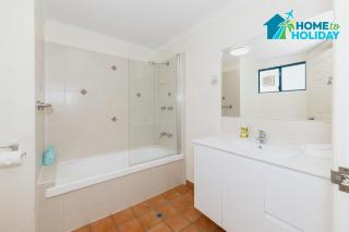 Marina View Studio - Steps away from CBD, Ferry & Stadium - Townsville - 6