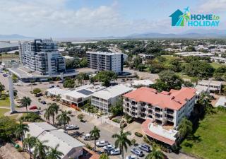 Perfect Position for City and Stadium Access - Townsville - 2