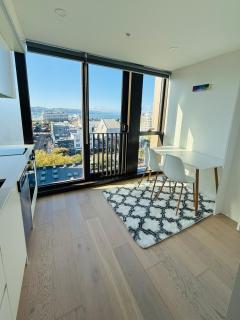 Modern City Living with the Seaview - Wellington - 0