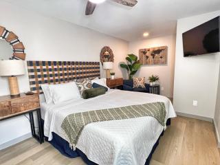 Country-Chic Family Retreat Relaxation & Scenic Splendor - 8