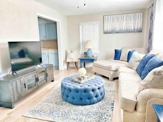 Family Comfort with Graceful Stays - Decatur - 6