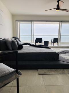 Beachfront Apartment with 3 BR 2 BA with pool - Rosarito - 3