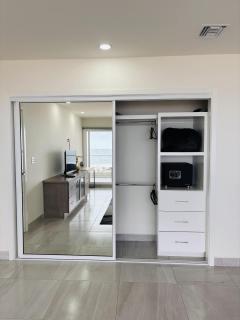 Beachfront Apartment with 3 BR 2 BA with pool - Rosarito - 1