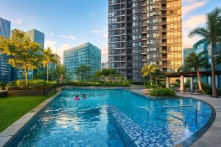 Rare 3BR Modern Penthouse in BGC II Sleeps 12pax - Manila - 4