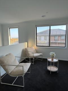 Cozy Getaway Near Amenities - 4