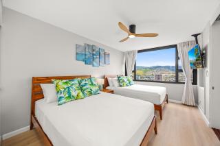 Beautifully Renovated with Parking, Steps to Waikiki Beach! - Honolulu - 9