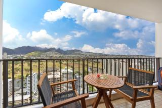 Beautifully Renovated with Parking, Steps to Waikiki Beach! - Honolulu - 8
