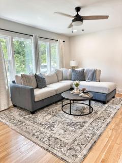 Elegant Family Home near Downtown - Huntsville - 9