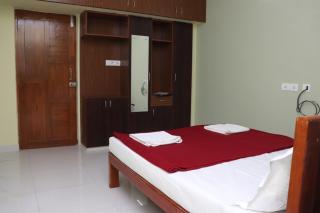 Hotel Starlight Chennai near DLF,L&T,Miot,Tradecenter,Ramachandra medical coll - Chennai - 3