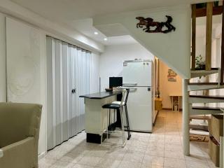 Amplio Duplex con Patio - Buenos Aires - 6
