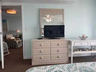 Family Friendly 2BR, Amazing Unobstructed Ocean View,Huge Balcony, Pool - 9