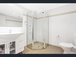Modern Private Studio at the heart of Chatswood CBD-Walk to Shops, Dining and Everything at Your Doorstep - Sydney - 1